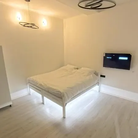 Apartment Dzeno Old Town Pearl
