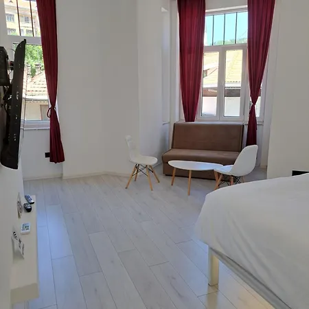Apartment Dzeno Old Town Pearl